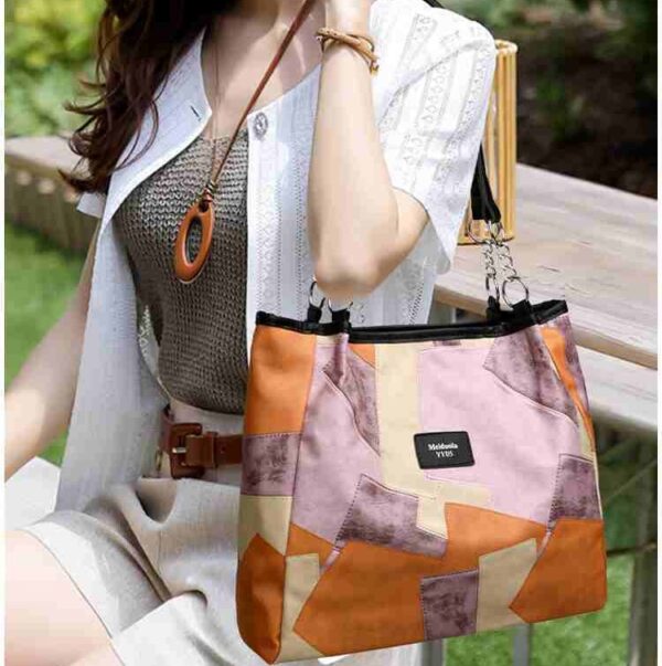 Tote Bag for Shopping and Outings: Soft Leather, Crossbody, Casual