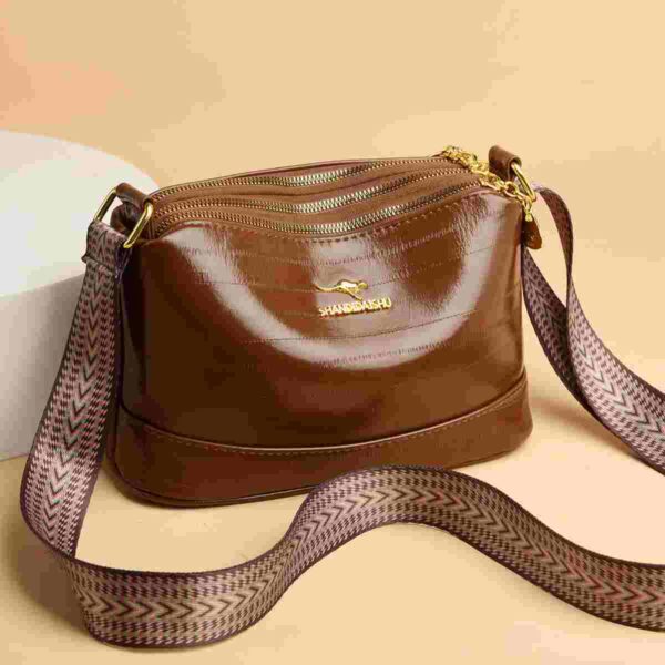 Modern Women's Handbags: Crossbody, Lightweight, Versatile - Image 4