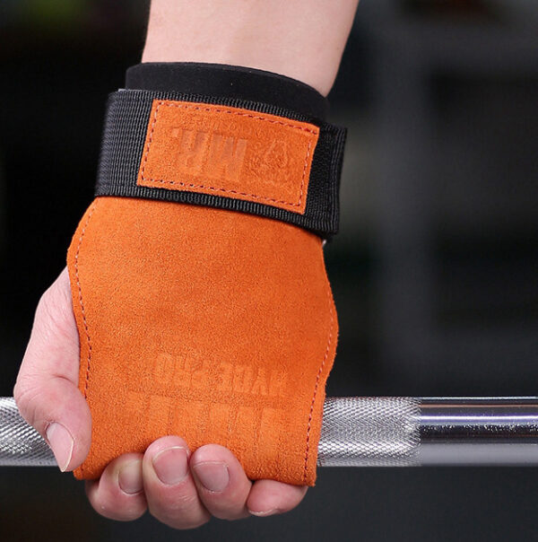 Protect Your Hands & Back: Gym Gloves & Weightlifting Belt